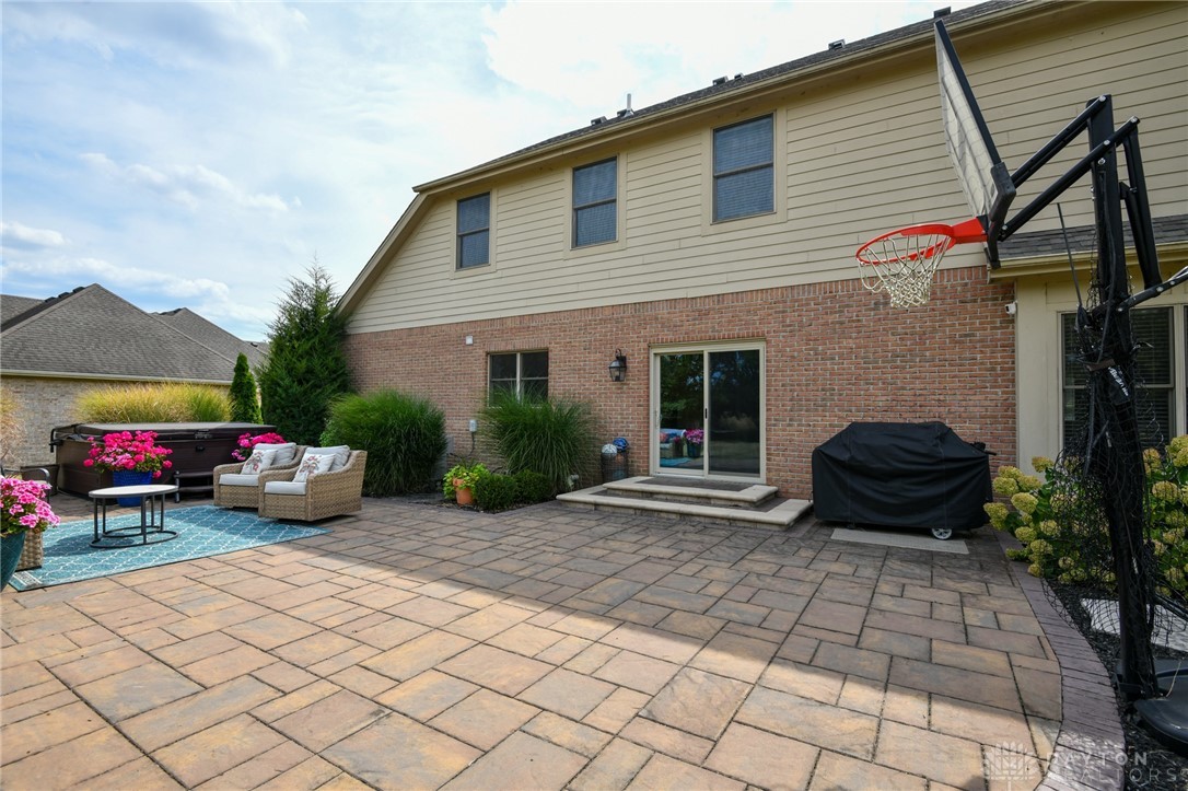 Troy, Ohio 45373, United States, 4 Bedrooms Bedrooms, ,4 BathroomsBathrooms,Residential,Active,210104