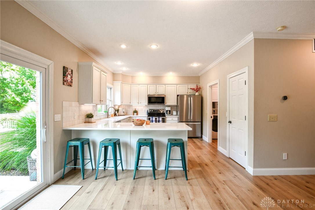 Troy, Ohio 45373, United States, 4 Bedrooms Bedrooms, ,4 BathroomsBathrooms,Residential,Active,210104