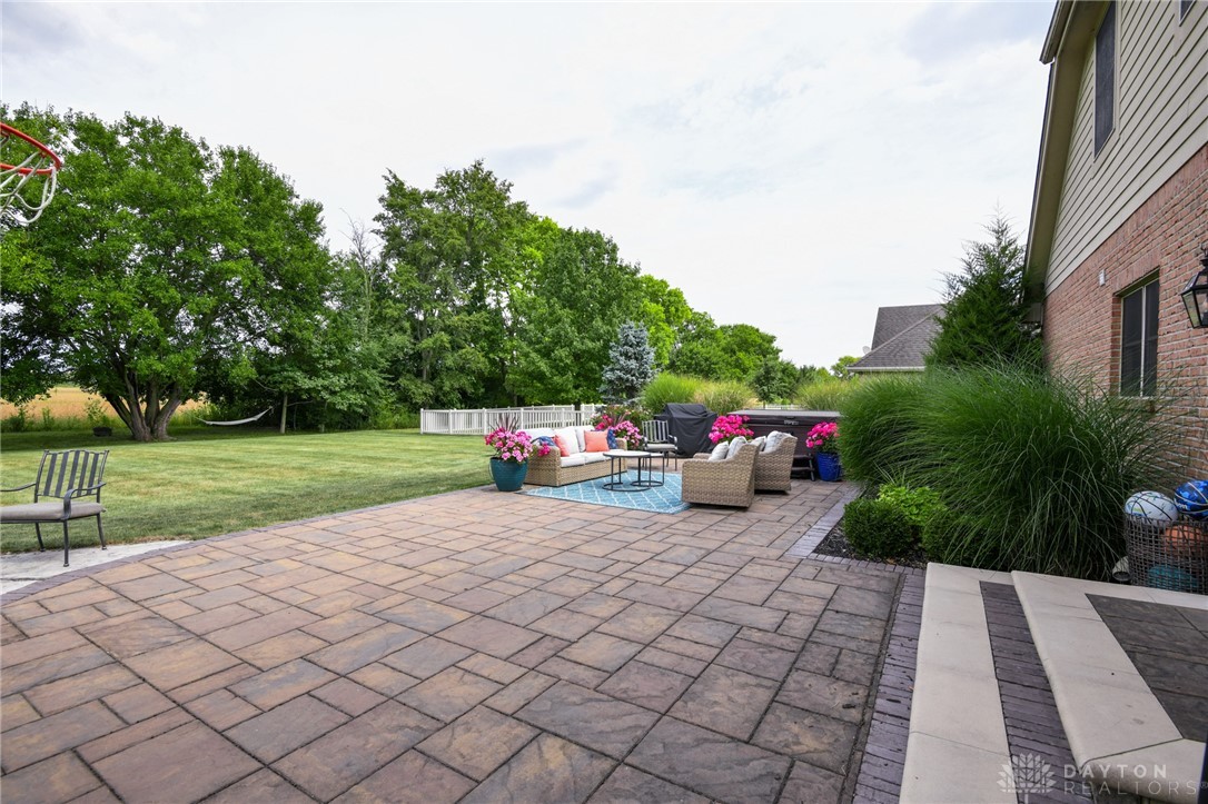 Troy, Ohio 45373, United States, 4 Bedrooms Bedrooms, ,4 BathroomsBathrooms,Residential,Active,210104