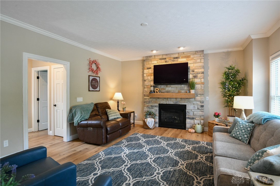 Troy, Ohio 45373, United States, 4 Bedrooms Bedrooms, ,4 BathroomsBathrooms,Residential,Active,210104