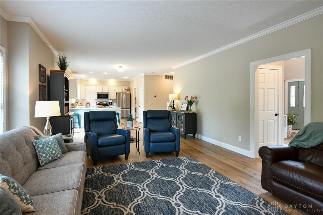 Troy, Ohio 45373, United States, 4 Bedrooms Bedrooms, ,4 BathroomsBathrooms,Residential,Active,210104