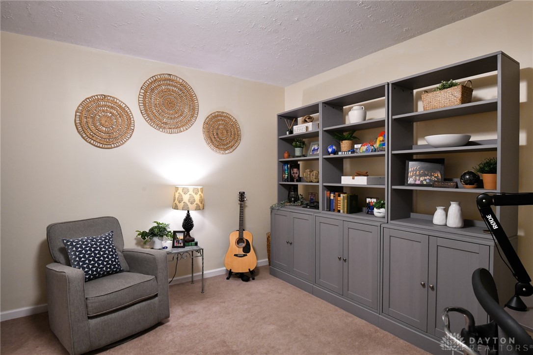 Troy, Ohio 45373, United States, 4 Bedrooms Bedrooms, ,4 BathroomsBathrooms,Residential,Active,210104