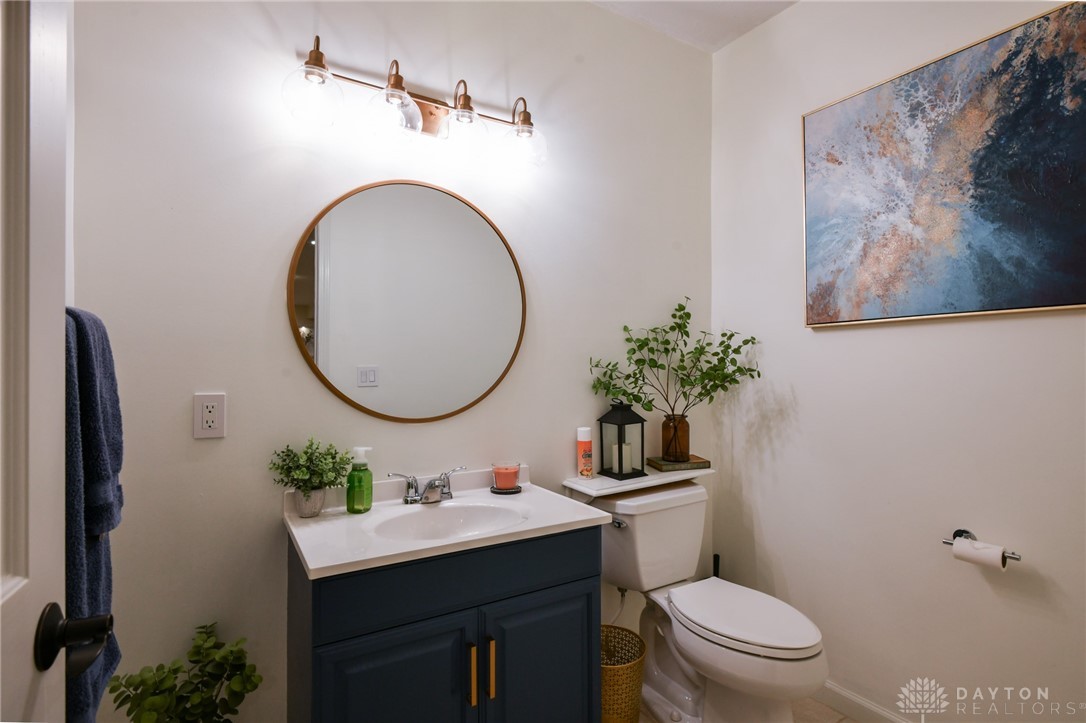 Troy, Ohio 45373, United States, 4 Bedrooms Bedrooms, ,4 BathroomsBathrooms,Residential,Active,210104