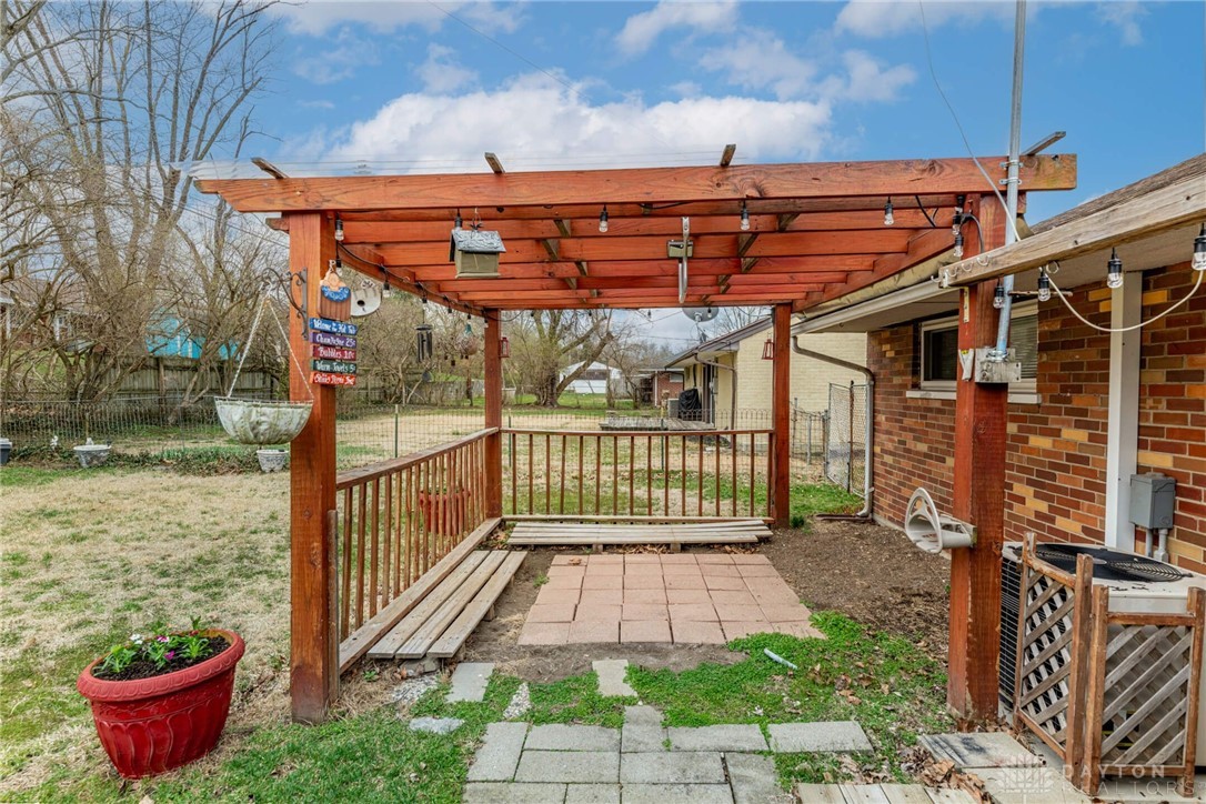 4800 Delba Drive, Dayton, Ohio image 28