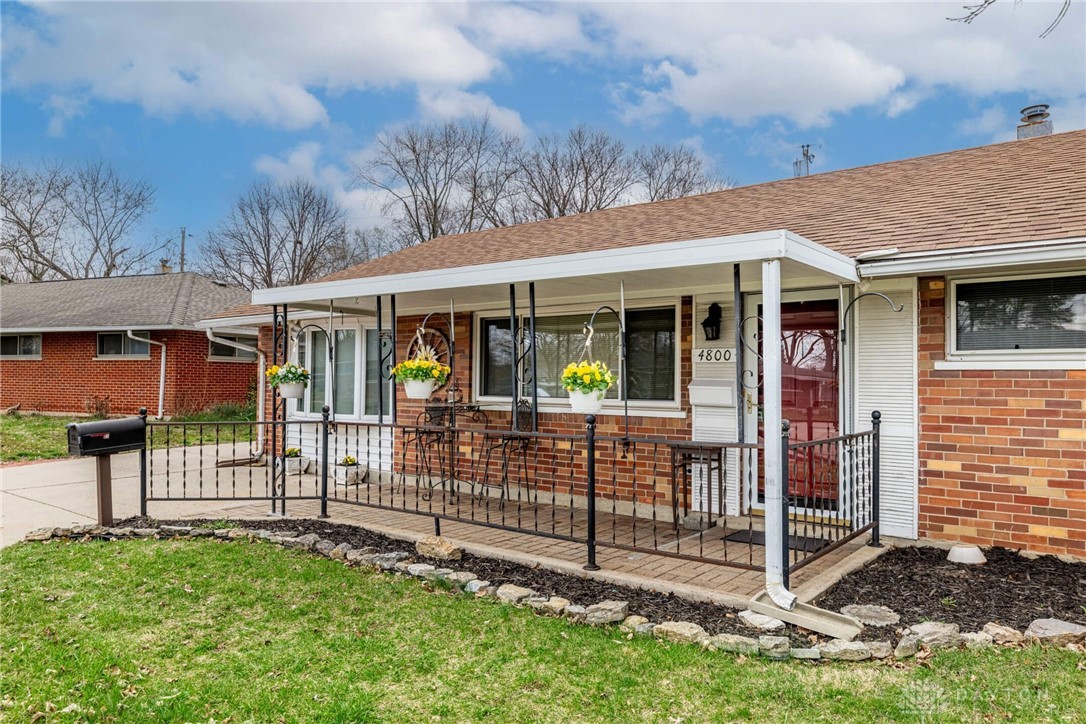 4800 Delba Drive, Dayton, Ohio image 4