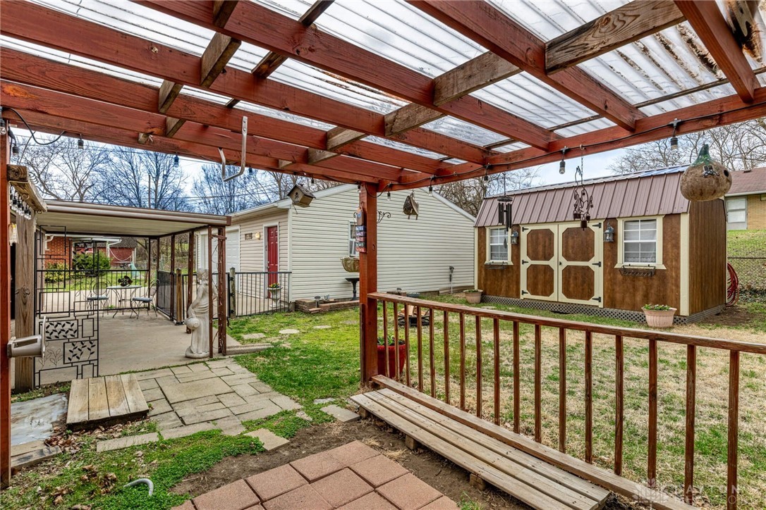 4800 Delba Drive, Dayton, Ohio image 29