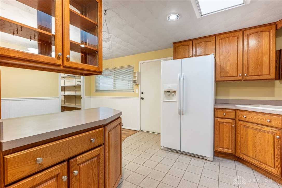 4800 Delba Drive, Dayton, Ohio image 13