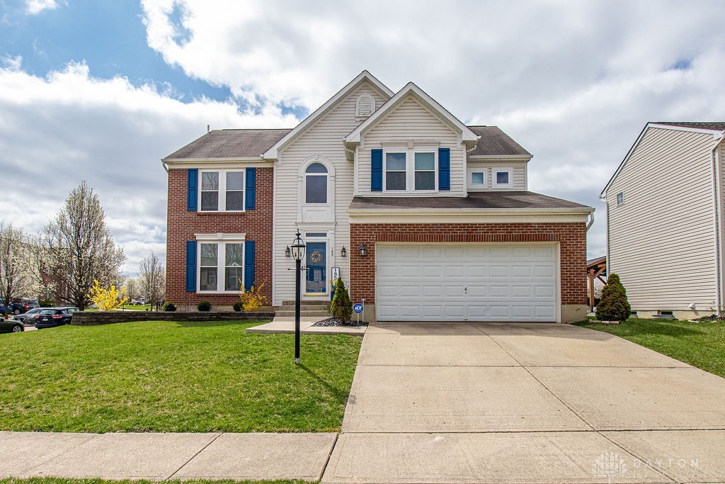 185 Kitty Hawk Drive, Springboro, Ohio image 1
