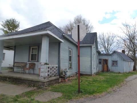 Photo of 425 Elm Street, Xenia, OH 45385 (MLS # 953378)