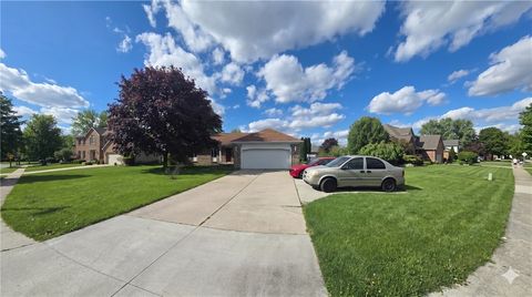 Photo of 3809 Curtice Road, Center Twp, OH 43619 (MLS # 958141)