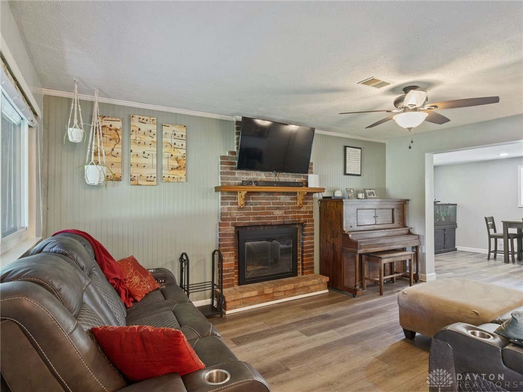 2874 Mckay Road, Beavercreek, Ohio image 2