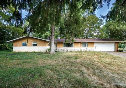 Photo of 3232 Liberty Ellerton Road, Jefferson Twp, OH 45417 (MLS # 943996)