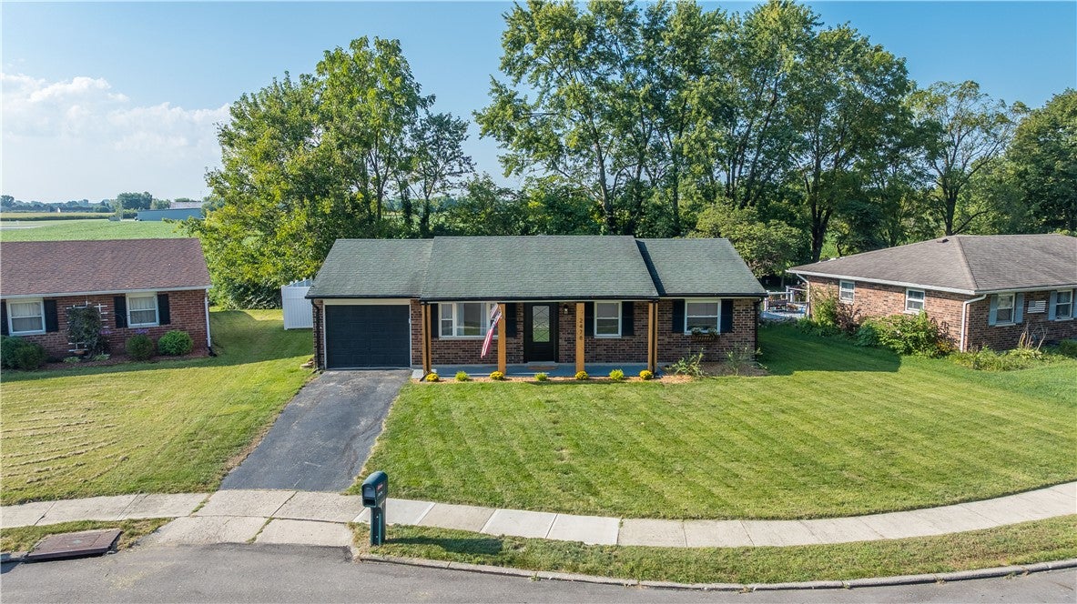 2478 E Foxchase Court