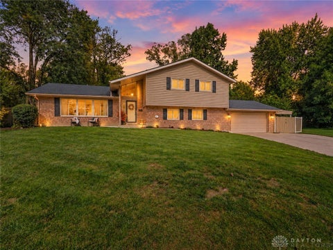 Homes For Sale - 4657 Marcus Circle<br/> Kettering, OH 45440