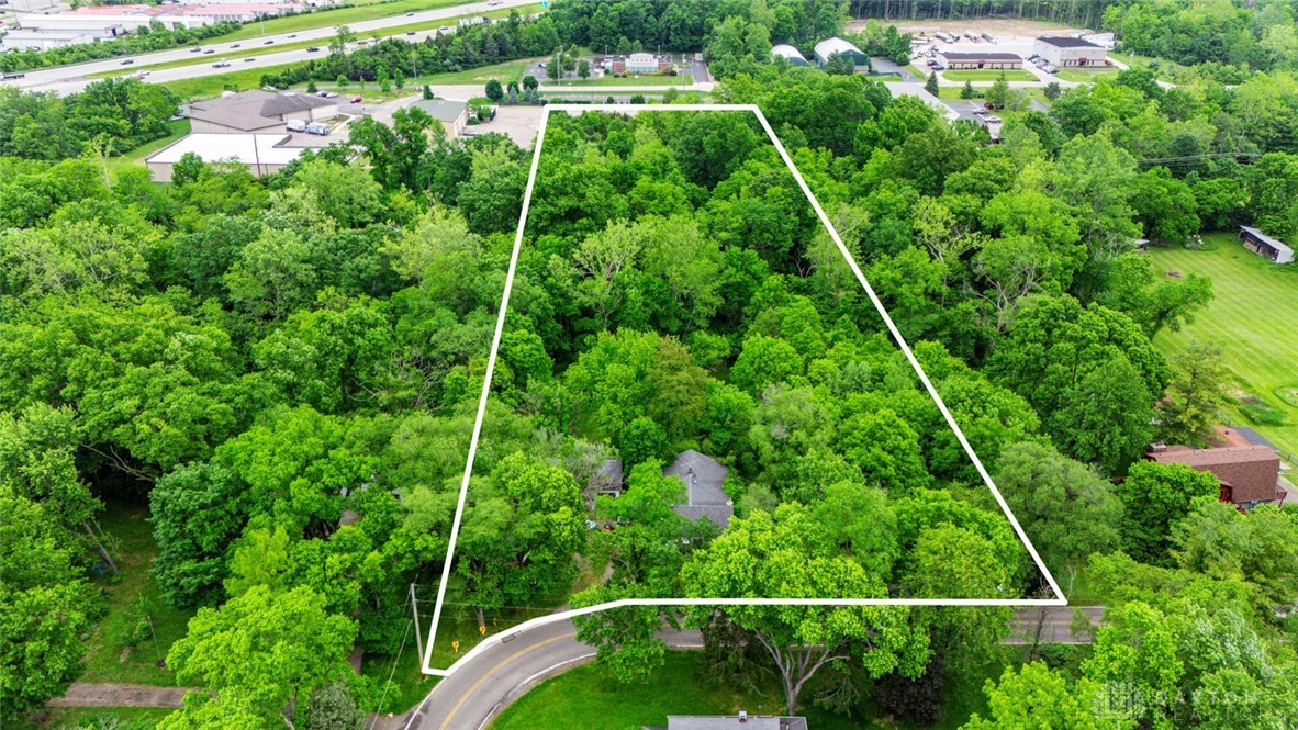 7657 Sharts Road, Springboro, Ohio image 1