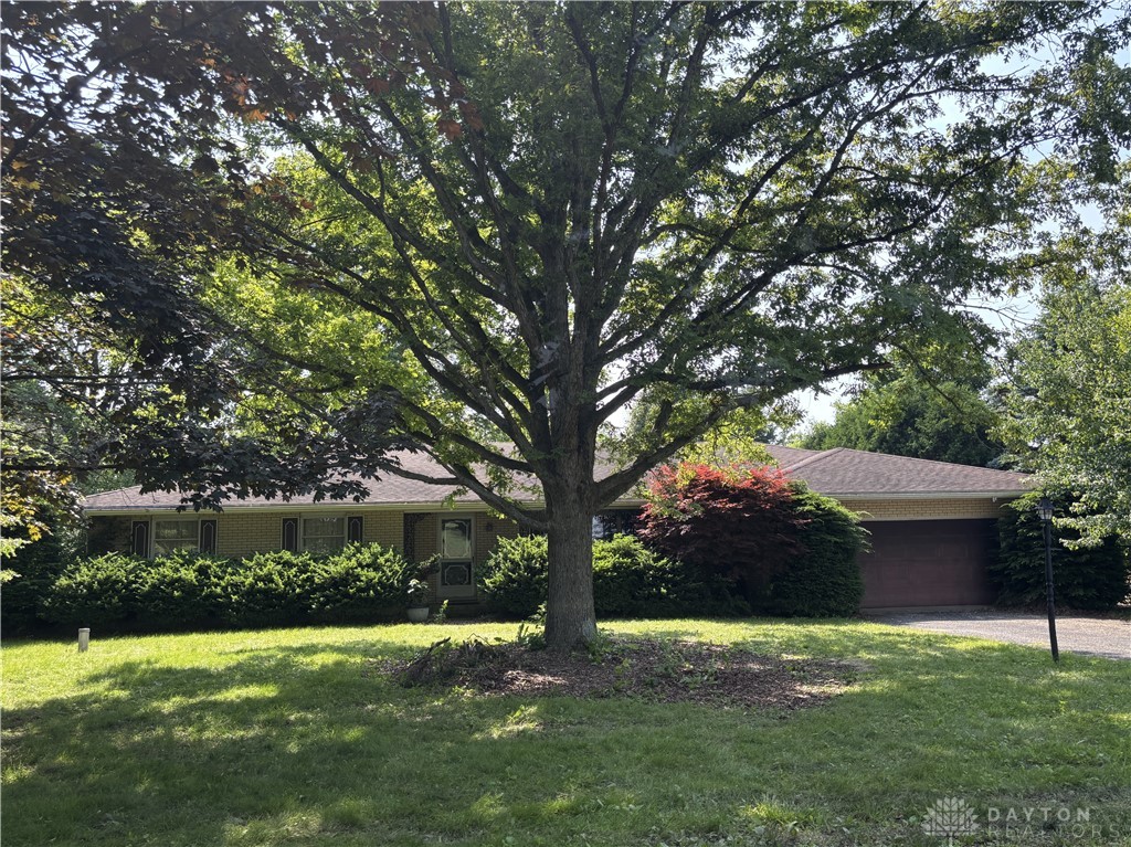 985 Arlington Road, Brookville, Ohio image 1