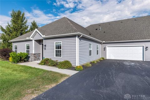 Photo of 1036 Bayberry Drive, Waynesville, OH 45068 (MLS # 949869)