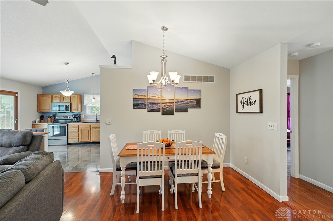 2073 Granny Smith Lane, Middletown, Ohio image 10