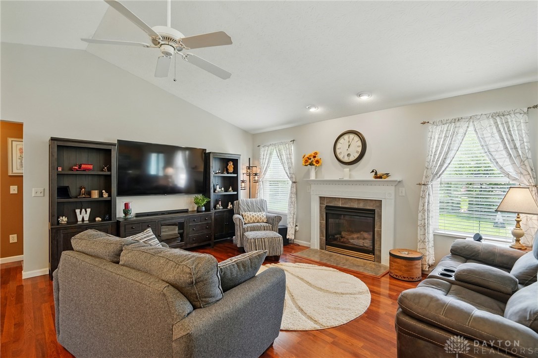 2073 Granny Smith Lane, Middletown, Ohio image 9