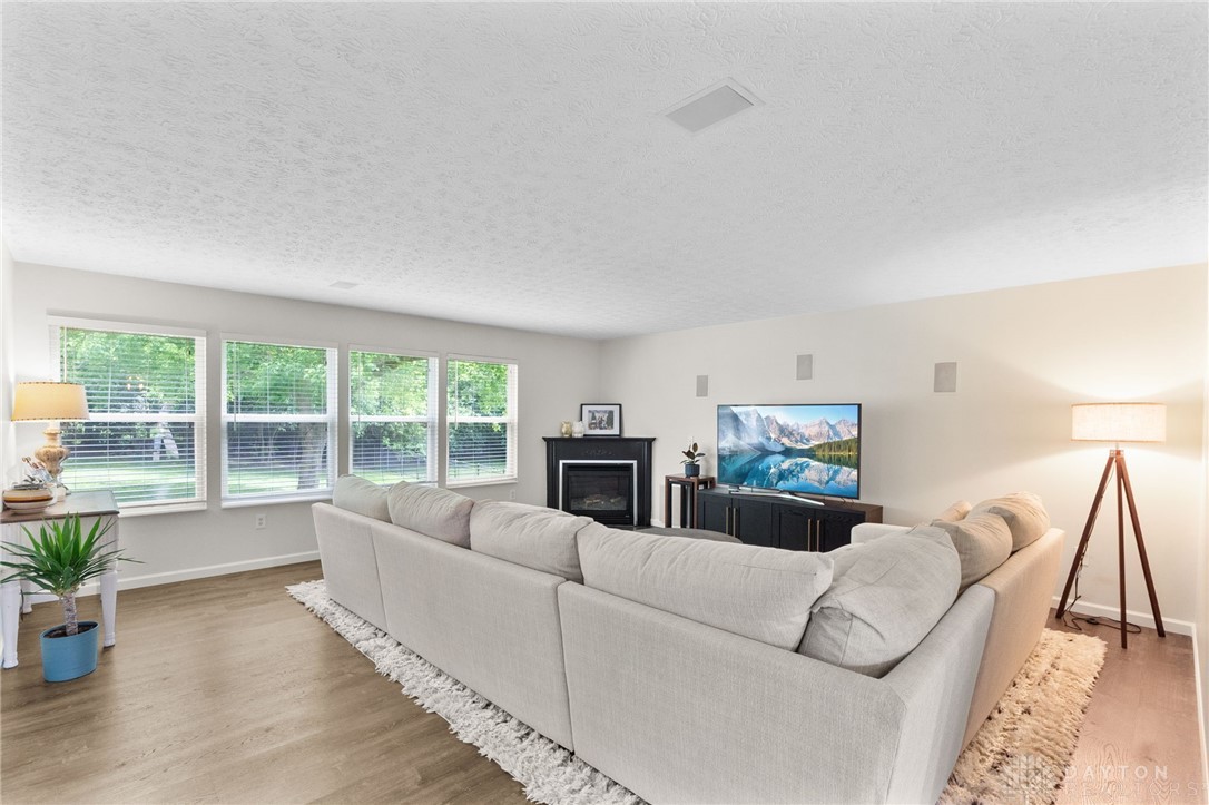 344 Wayside Drive, Beavercreek, Ohio image 13