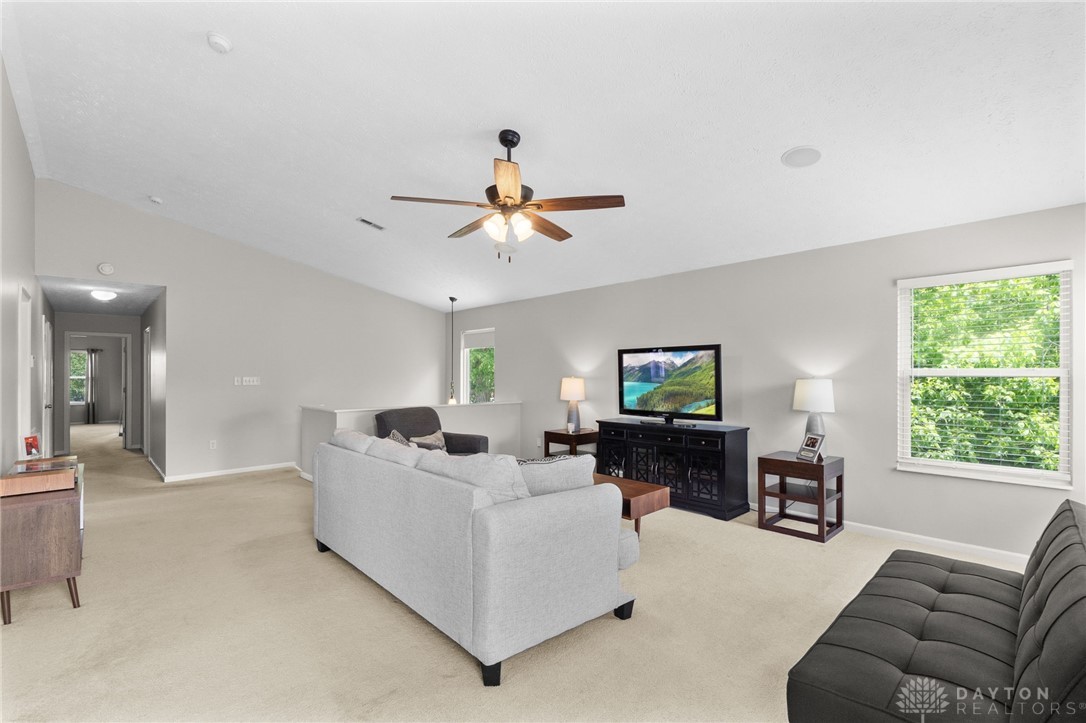 344 Wayside Drive, Beavercreek, Ohio image 32