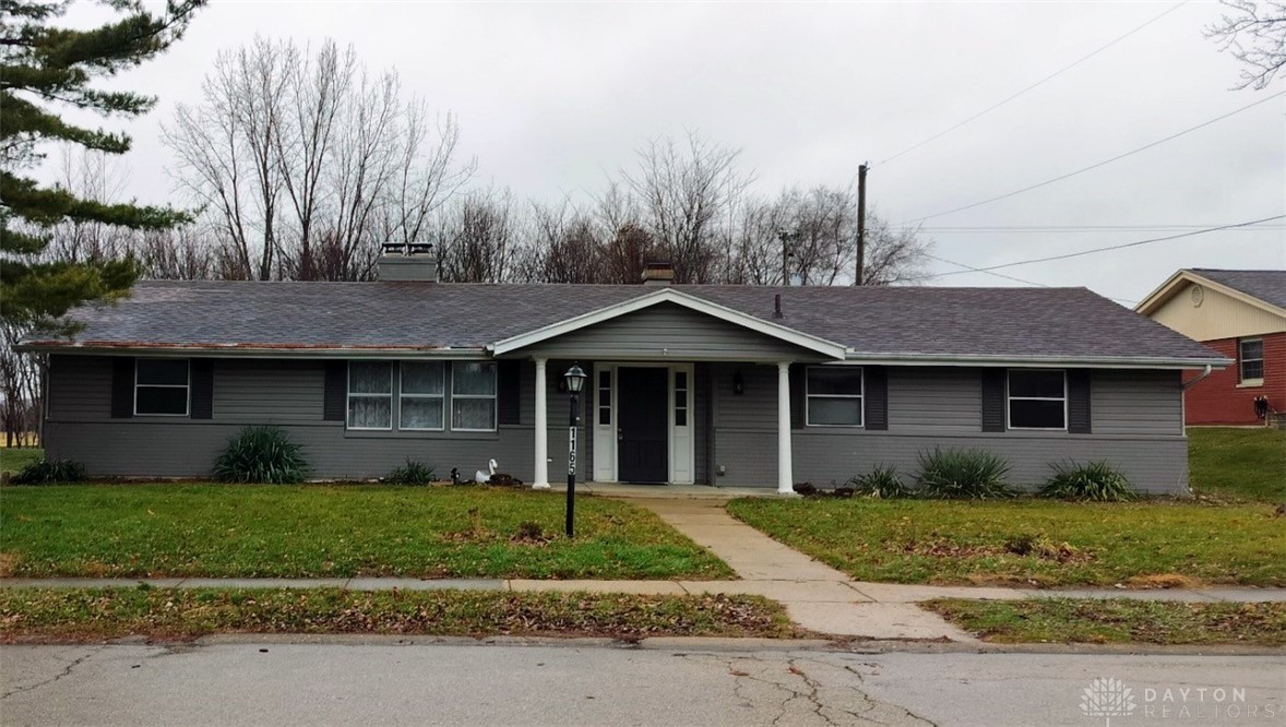 1165 Mint Springs Drive, Fairborn, Ohio image 1