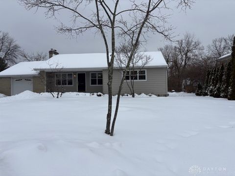 Photo of 2913 San Rae Drive, Kettering, OH 45419 (MLS # 951832)