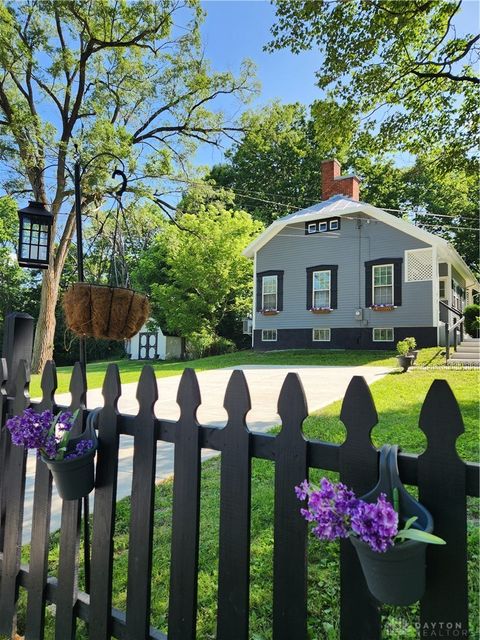 Photo of 2282 Whitey Marshall Drive, Beavercreek, OH 45434 (MLS # 952948)