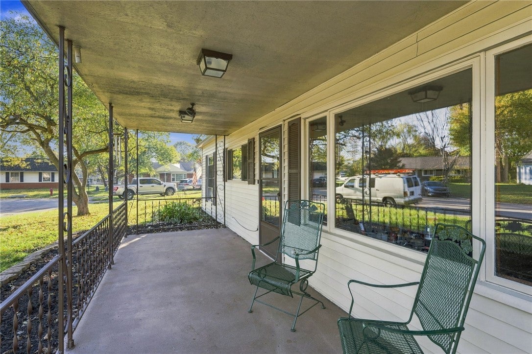15 Meadowbrook Court