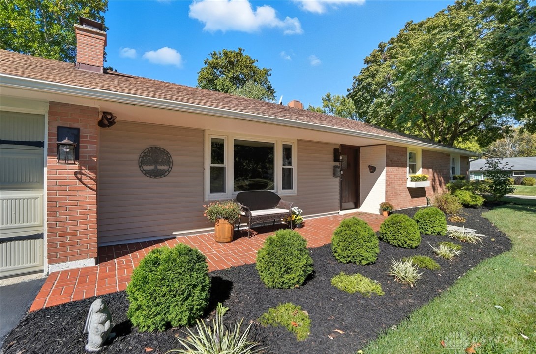 Washington Twp, Ohio 45459, United States, 3 Bedrooms Bedrooms, ,2 BathroomsBathrooms,Residential,Active,220982