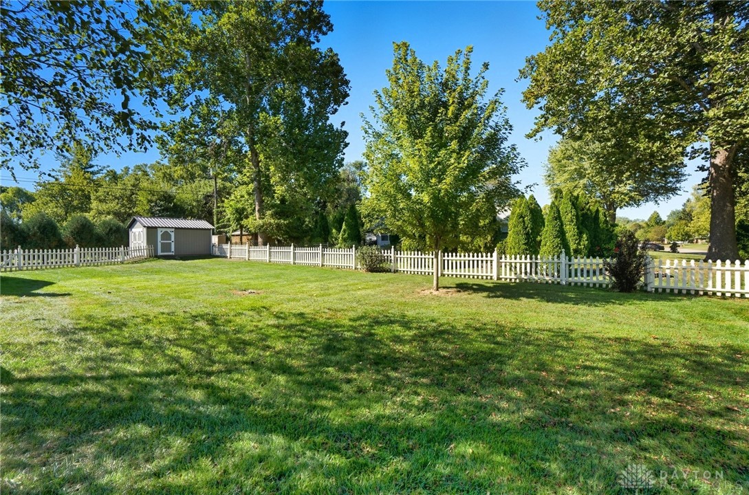 Washington Twp, Ohio 45459, United States, 3 Bedrooms Bedrooms, ,2 BathroomsBathrooms,Residential,Active,220982