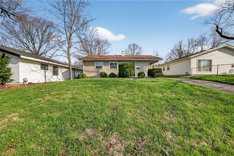 Photo of 4075 Middlehurst Lane, Dayton, OH 45406 (MLS # 955214)