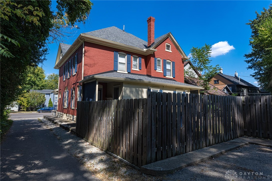 Dayton, Ohio 45410, United States, 6 Bedrooms Bedrooms, ,2 BathroomsBathrooms,Residential,Active,212167