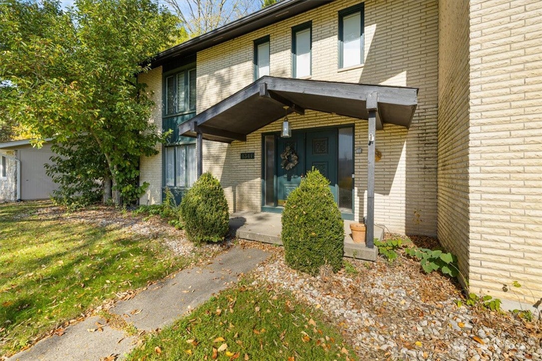 1341 Stratford Drive