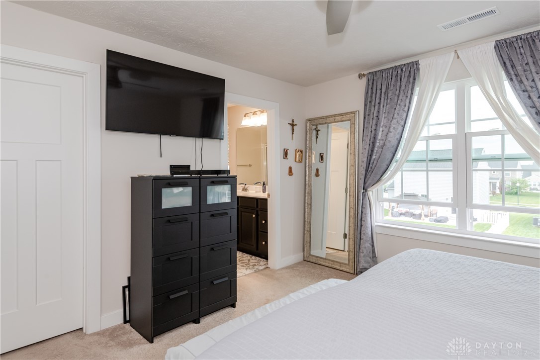 5121 Red Buckeye Drive, Tipp City, Ohio image 32