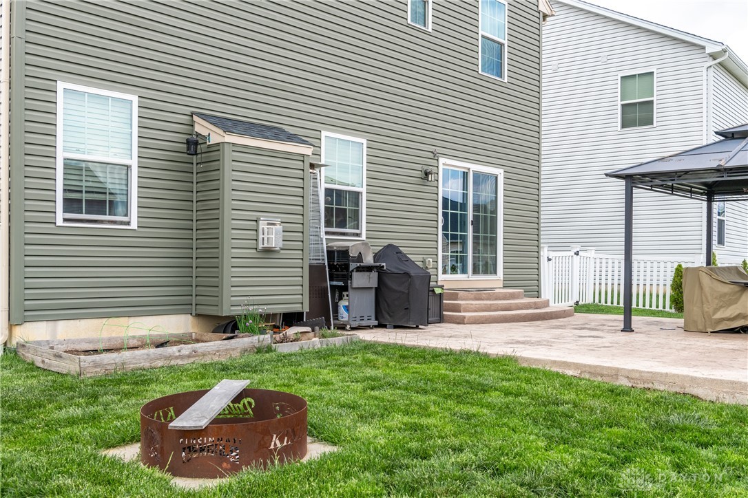 5121 Red Buckeye Drive, Tipp City, Ohio image 45