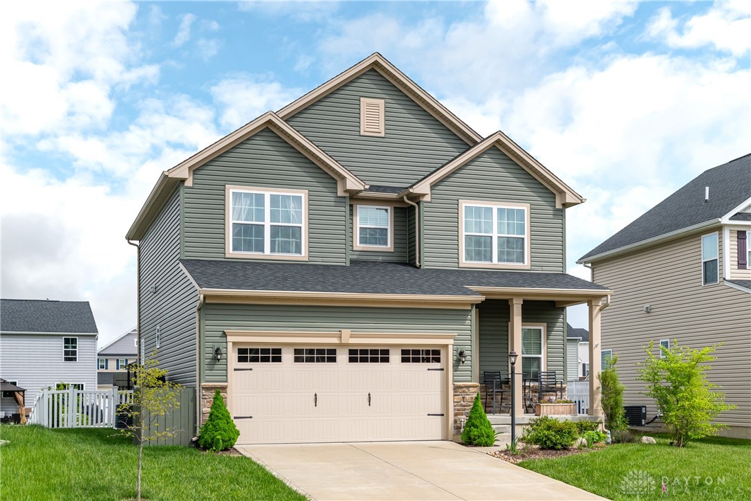 5121 Red Buckeye Drive, Tipp City, Ohio image 2