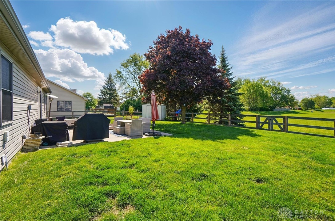 2610 New Castle Drive, Troy, Ohio image 40