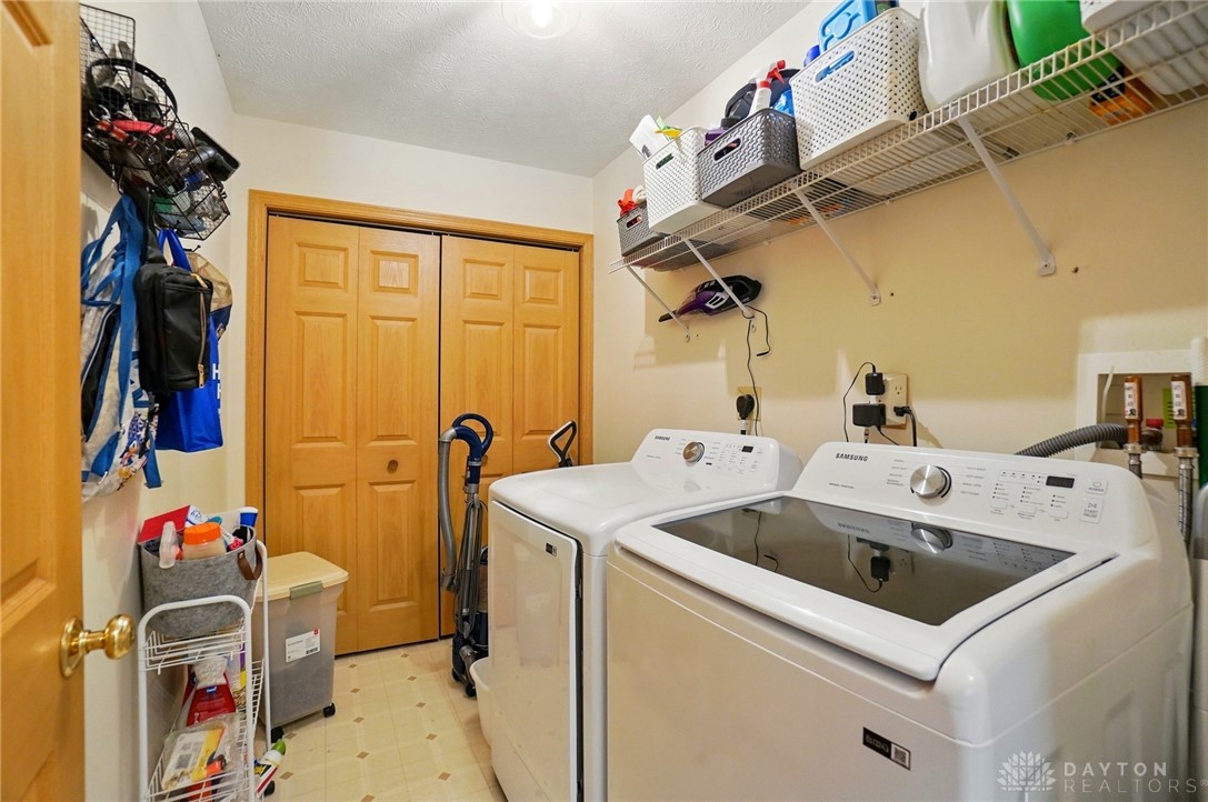 2610 New Castle Drive, Troy, Ohio image 33