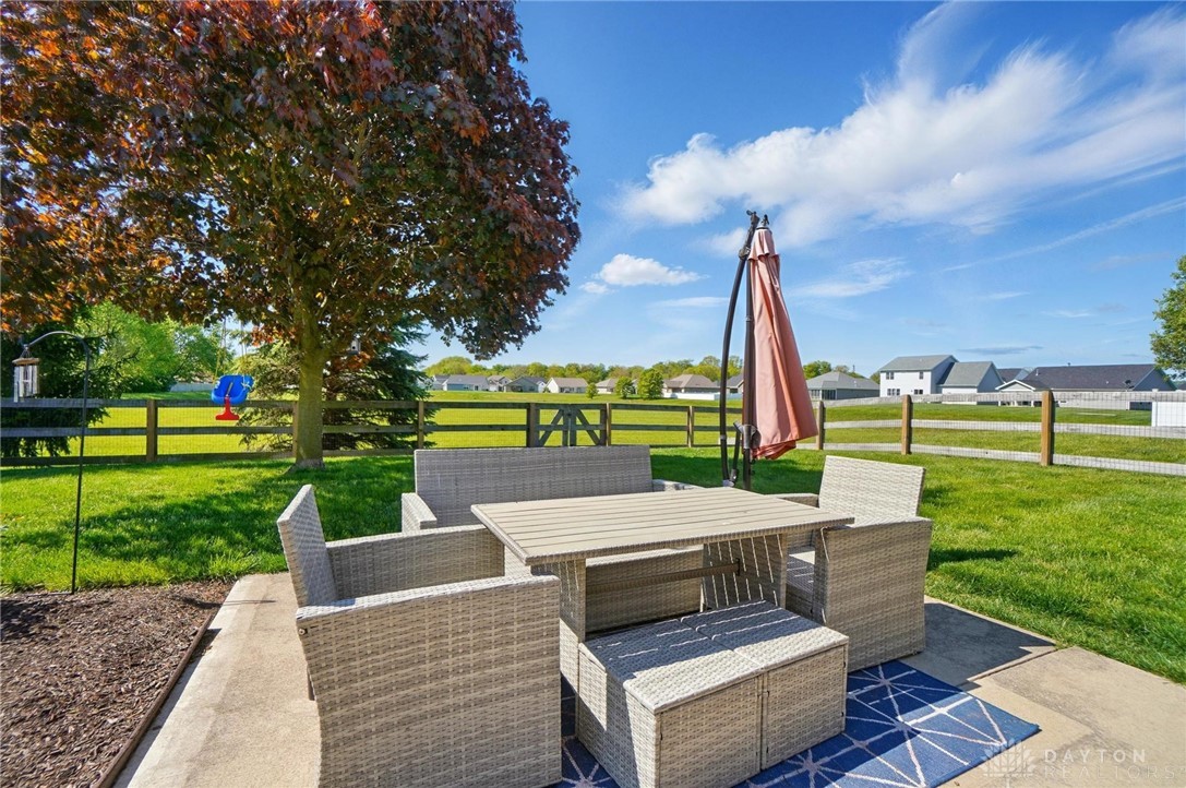 2610 New Castle Drive, Troy, Ohio image 38