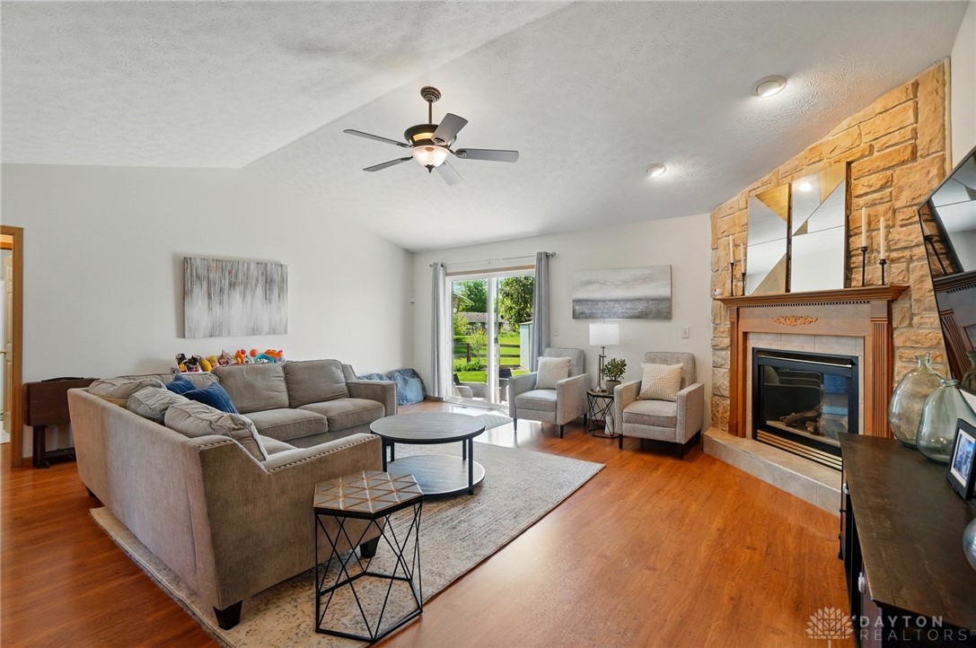 2610 New Castle Drive, Troy, Ohio image 11