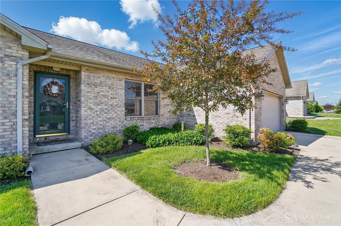 2610 New Castle Drive, Troy, Ohio image 7