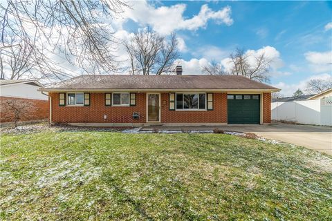 Photo of 309 Candy Ln, Englewood, OH 45322 (MLS # 954295)