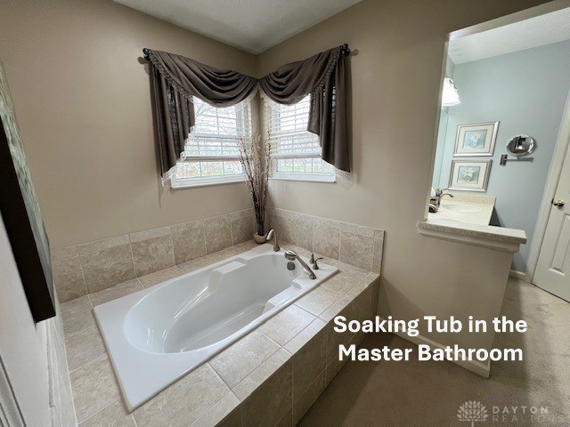2461 Rosina Drive, Miamisburg, Ohio image 9