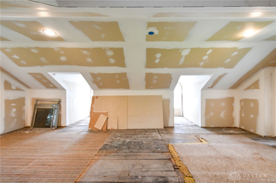 Springfield, Ohio 45504, United States, 4 Bedrooms Bedrooms, ,2 BathroomsBathrooms,Residential,Active,244437