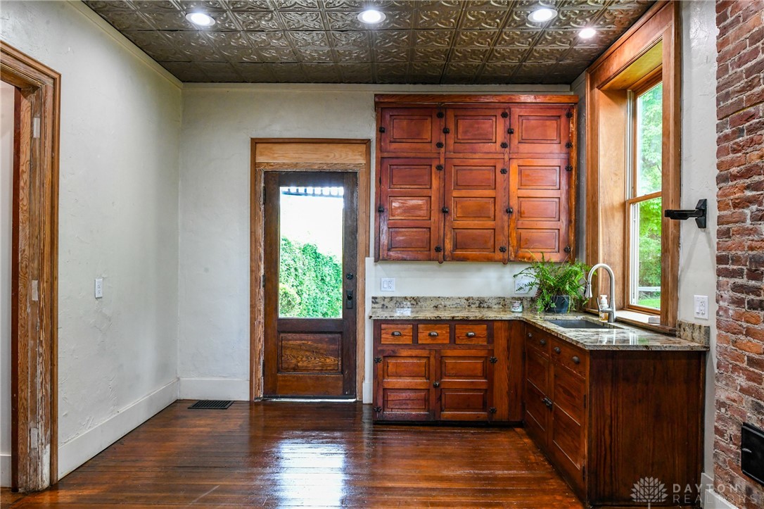 Springfield, Ohio 45504, United States, 4 Bedrooms Bedrooms, ,2 BathroomsBathrooms,Residential,Active,244437