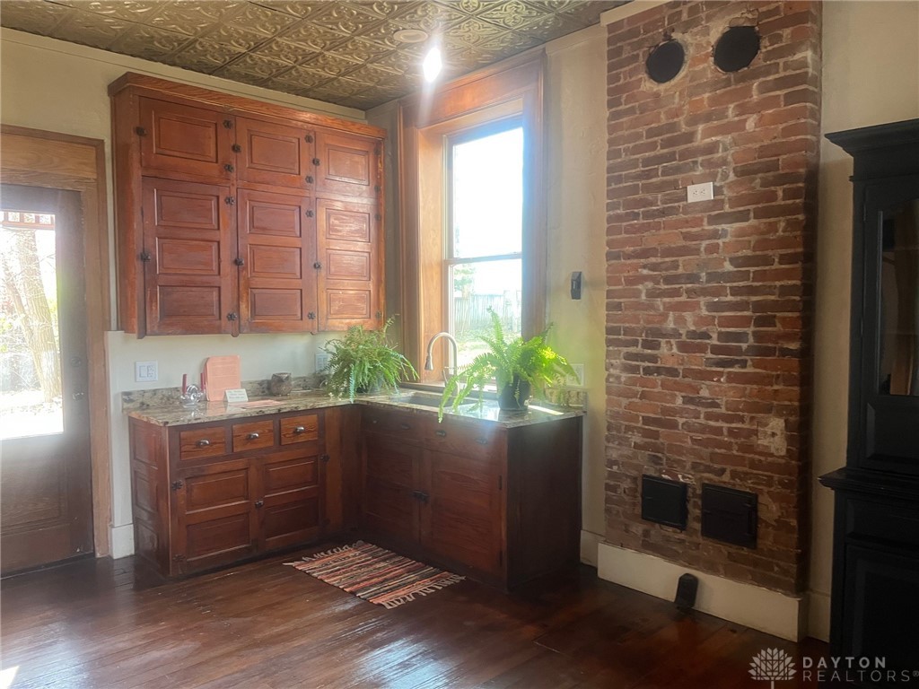 Springfield, Ohio 45504, United States, 4 Bedrooms Bedrooms, ,2 BathroomsBathrooms,Residential,Active,244437