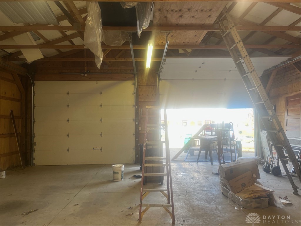 Springfield, Ohio 45504, United States, 4 Bedrooms Bedrooms, ,2 BathroomsBathrooms,Residential,Active,244437