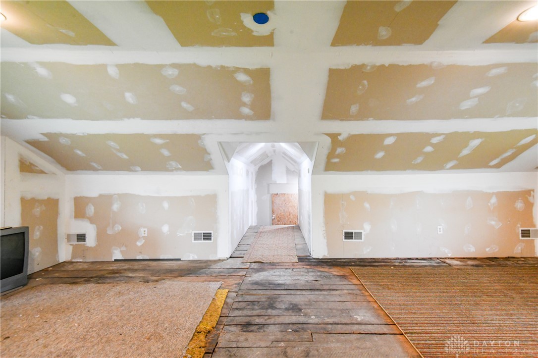 Springfield, Ohio 45504, United States, 4 Bedrooms Bedrooms, ,2 BathroomsBathrooms,Residential,Active,244437