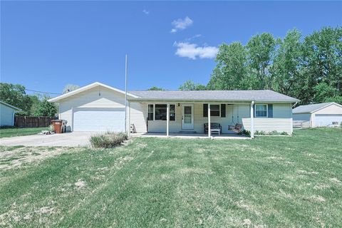 Photo of 7808 Myrtle Drive, Carlisle, OH 45005 (MLS # 956806)